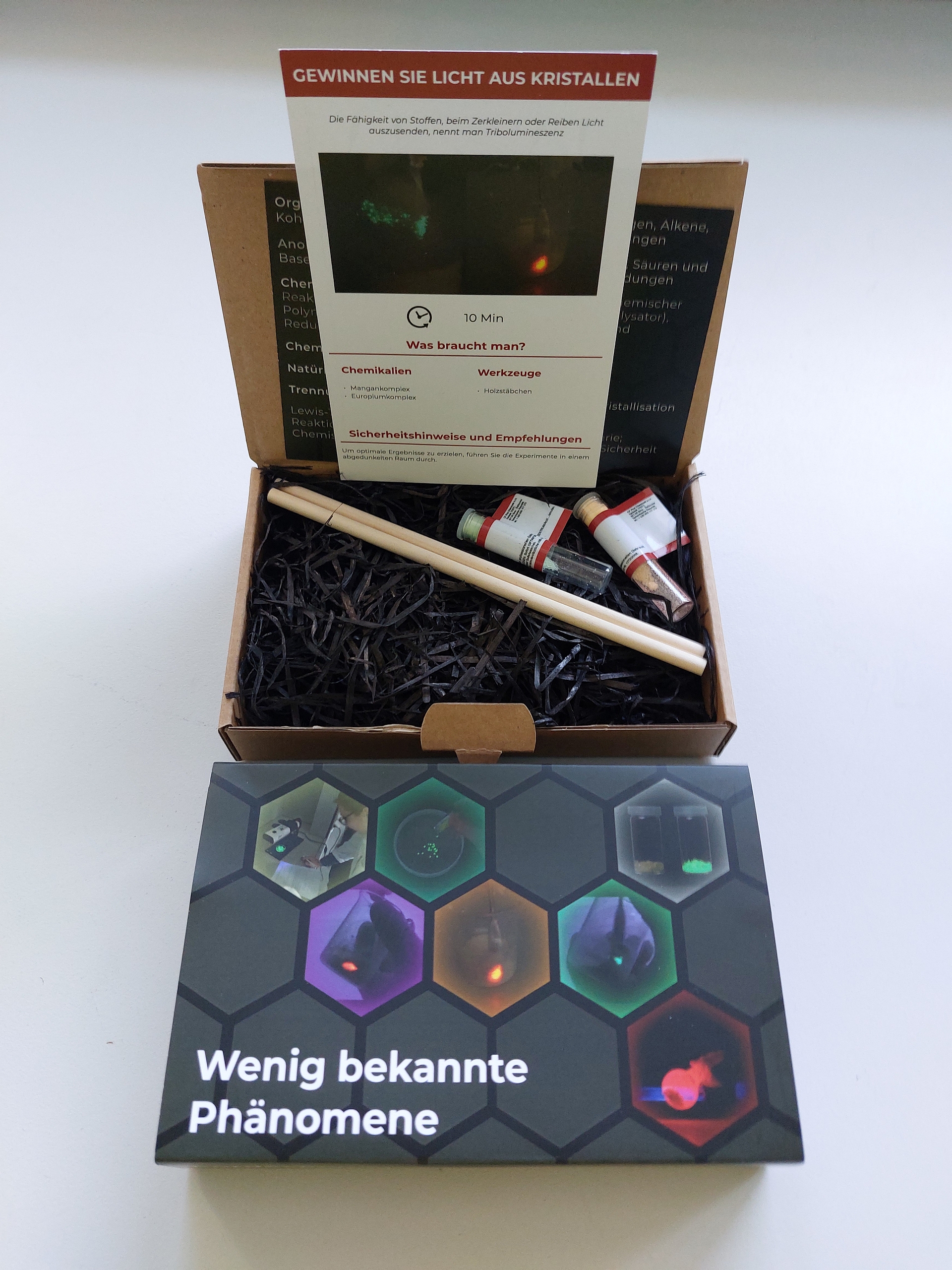 Set Triboluminiscencë